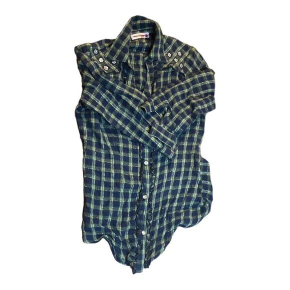 Sugar Tart Women’s Button Down Long Sleeve Shirt - Picture 1 of 3